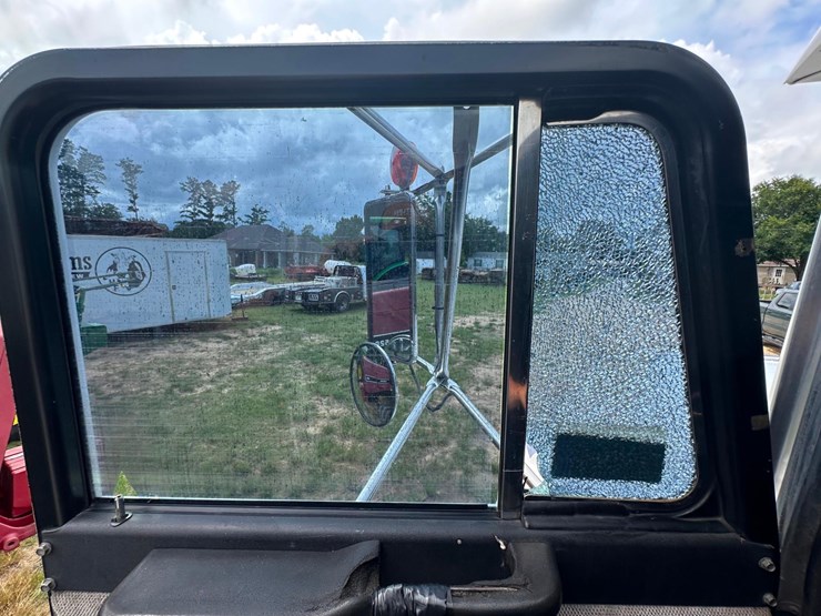 1992-peterbilt-377-image-23
