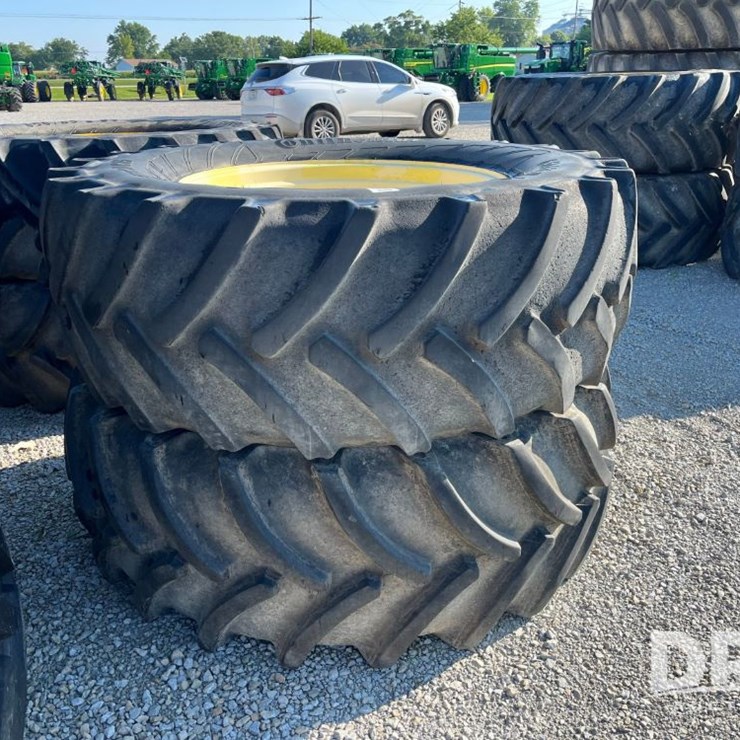 JOHN DEERE 4830