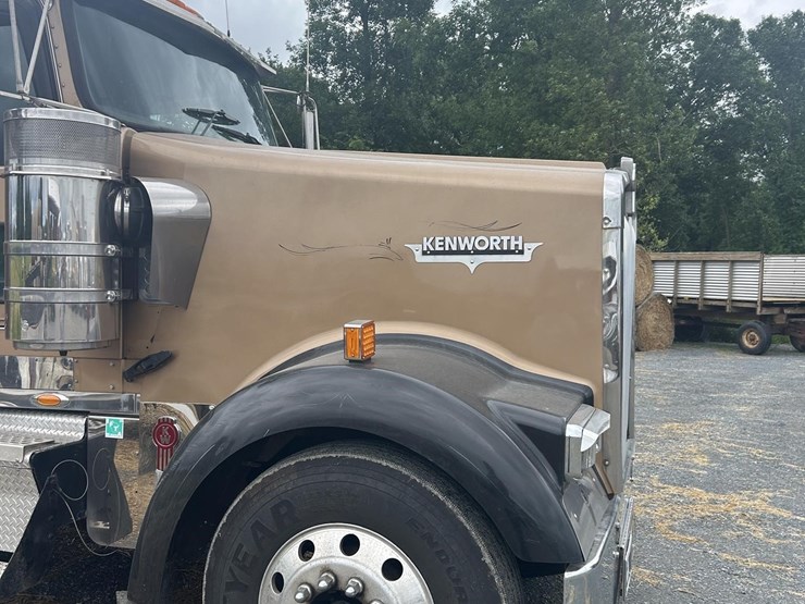2006-kenworth-w900l-image-11