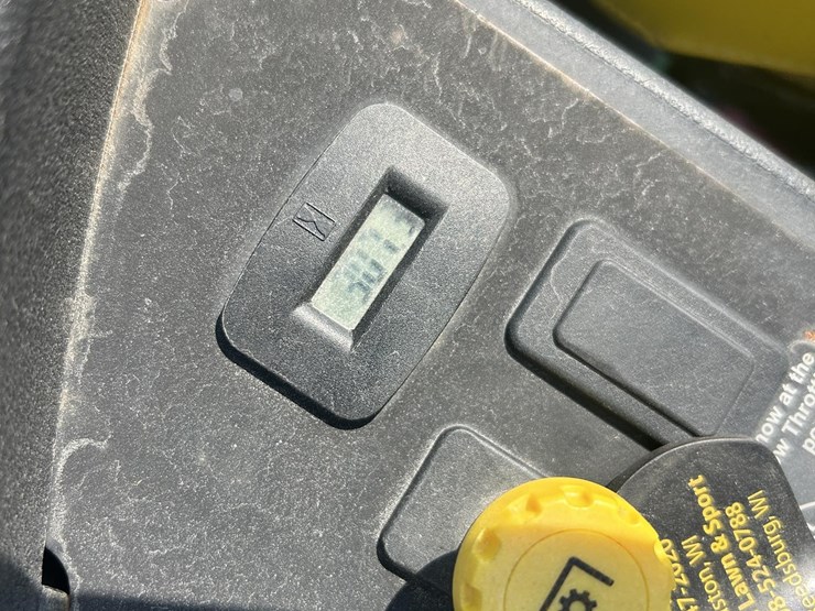 2017-john-deere-z445-image-5