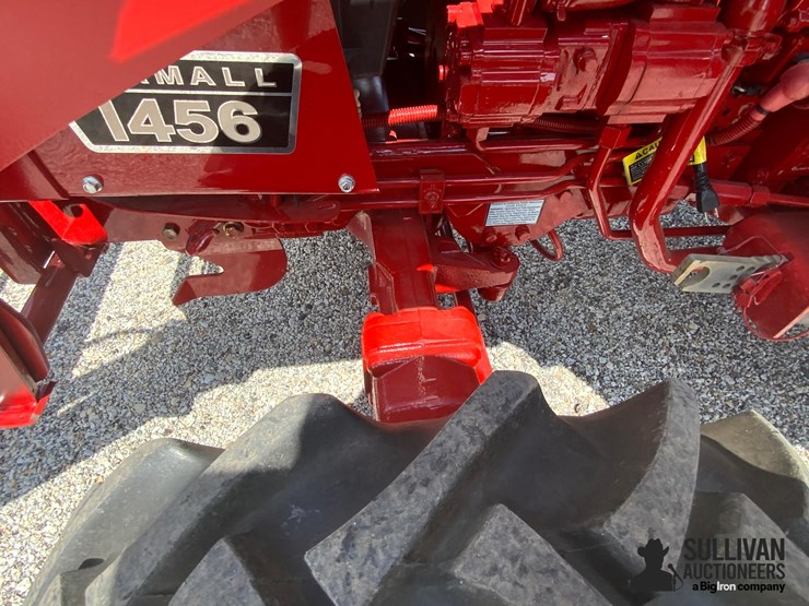2023-international-farmall-1456-compact-utility-tractor-w/-loader-image-18