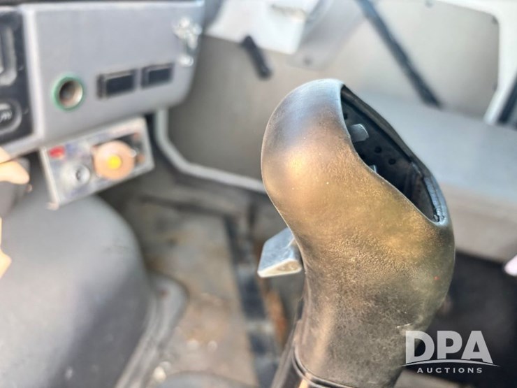 2000-sterling-dry-tender-truck-(gp11245,-unit-123831)-image-90