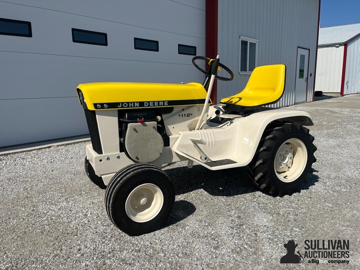 1970-john-deere-112-image-1