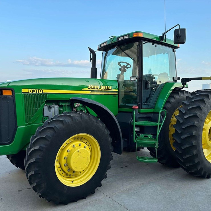 2000 JOHN DEERE 8310