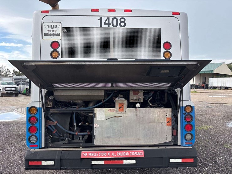 2014-gillig-low-floor-image-7