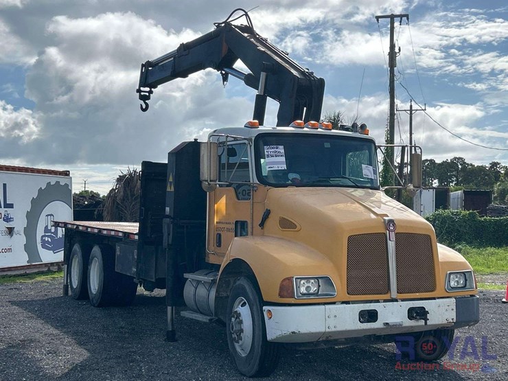 2008-kenworth-t300-image-2