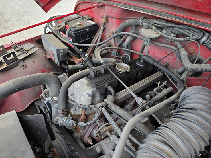 1994-jeep-wrangler-image-48