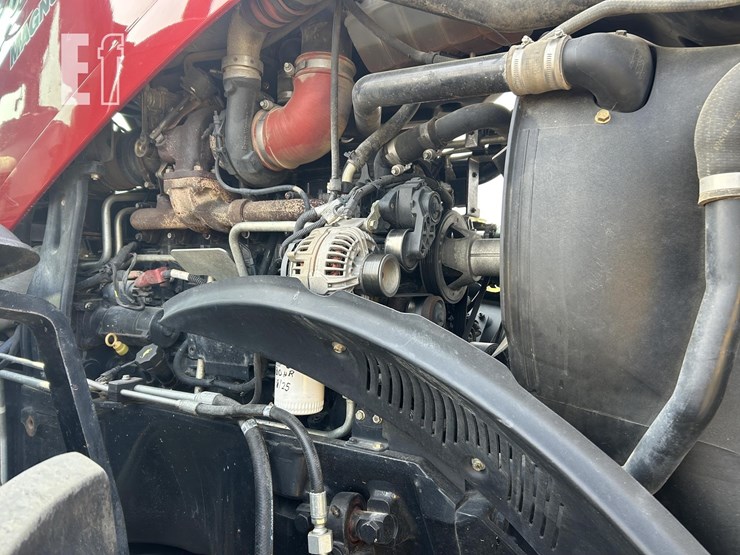 2015-case-ih-magnum-240-cvt-image-21