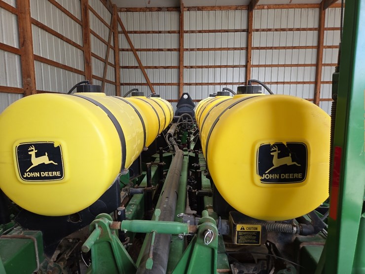 john-deere-7200-image-6