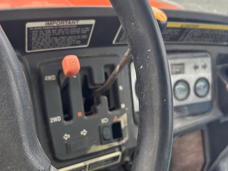 2012-kubota-rtv900-image-4