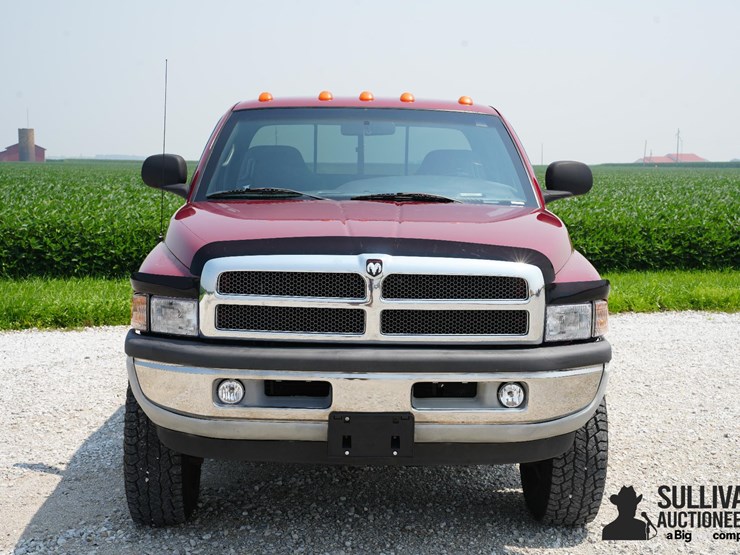 1999-dodge-2500-image-2