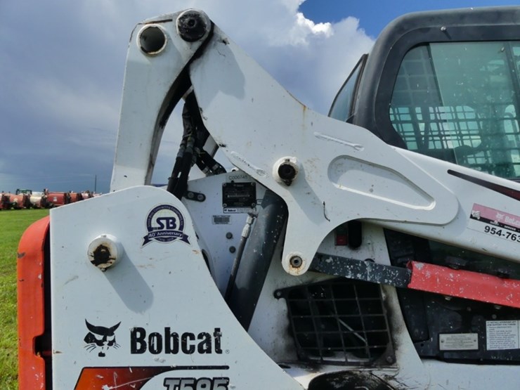 2018-bobcat-t595-image-8