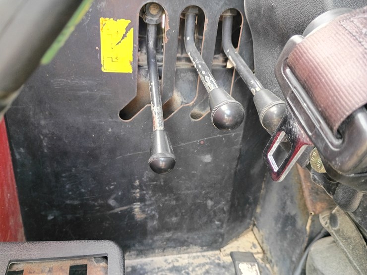 agco-allis-6690-image-32