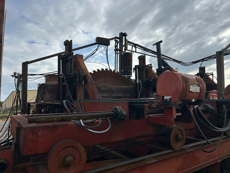 caterpillar-3208-image-8