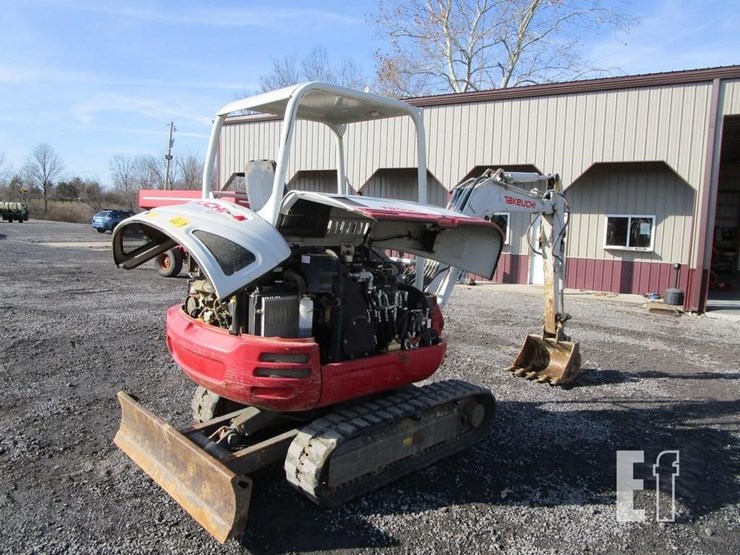 takeuchi-tb230-image-14