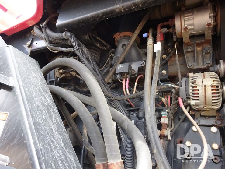 2015-case-ih-patriot-4440-image-96