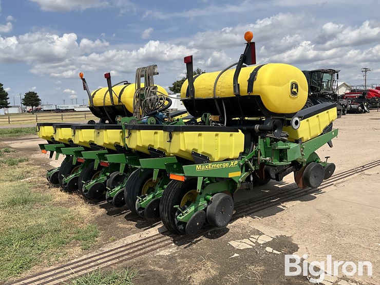2005-john-deere-1760-image-5