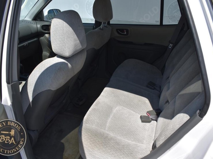 2005-hyundai-santa-fe-image-28