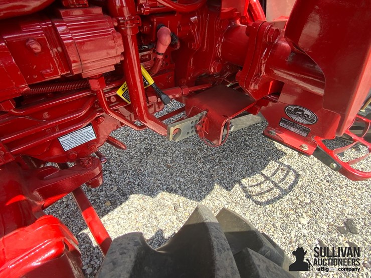2023-international-farmall-1456-compact-utility-tractor-w/-loader-image-19