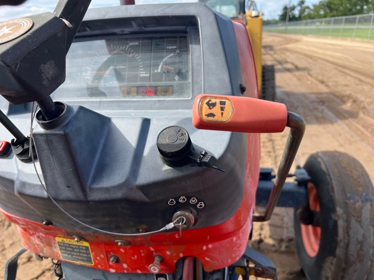kubota-m9000-image-28