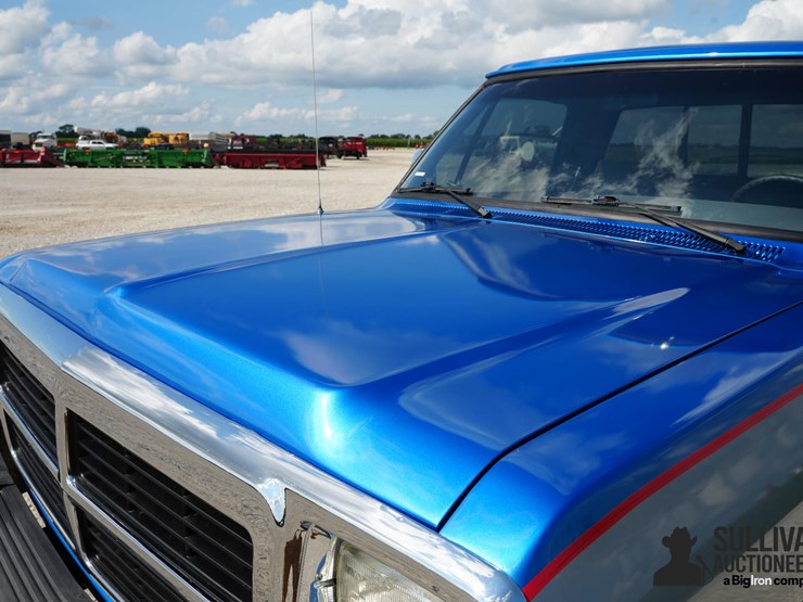 1993-dodge-w350-image-9