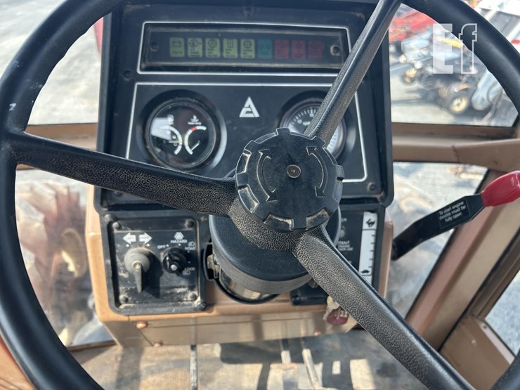 1983-allis-chalmers-8030-image-15