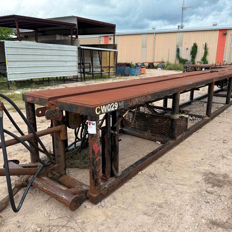 40’L X 50”W X 45”H SKIDDED CATWALK