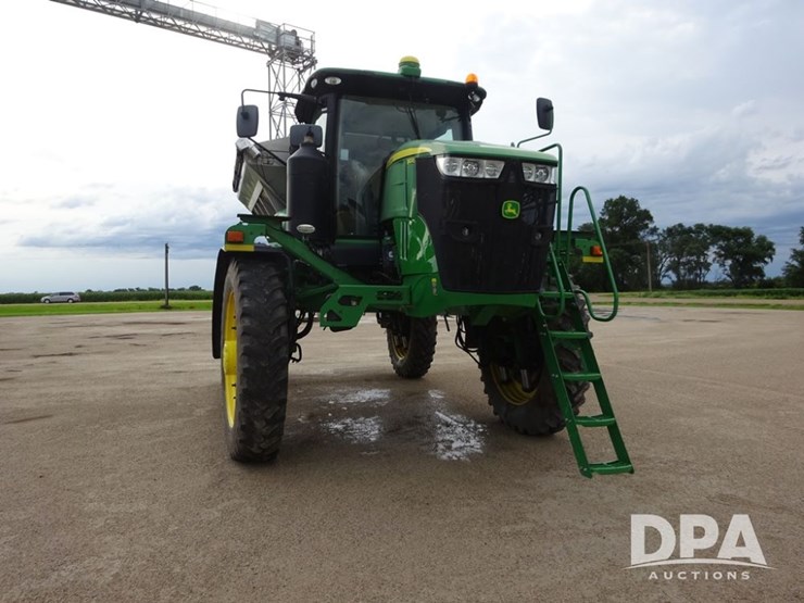2016-john-deere-r4045-image-8
