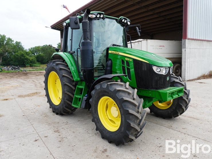 2020-john-deere-6120m-image-3