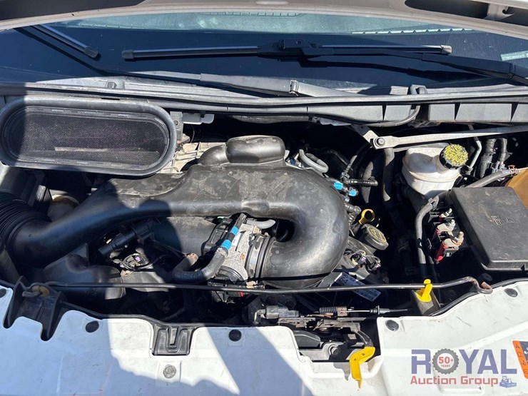 2016-ford-transit-image-5