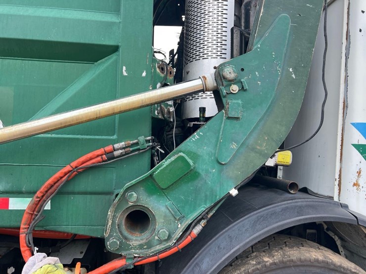 2011-mack-leu613-image-25