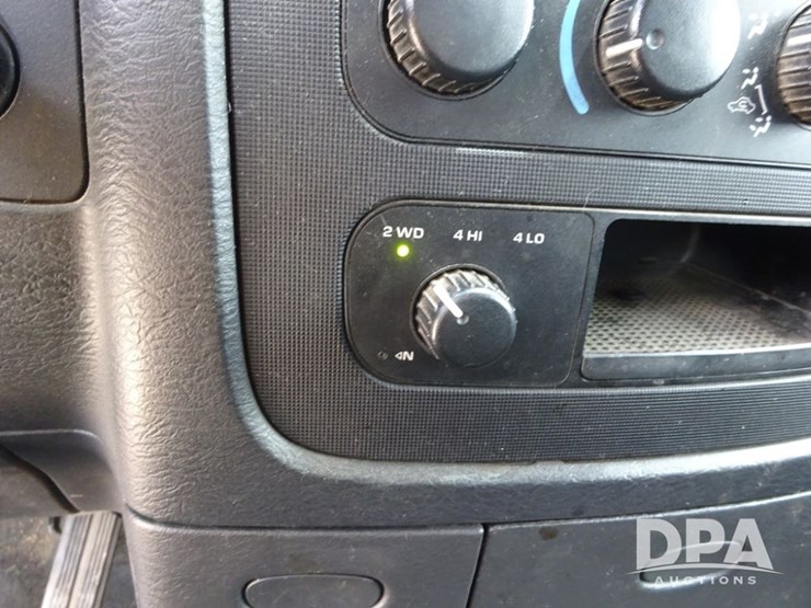 2004-dodge-ram-2500-image-82