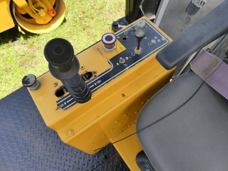 caterpillar-ps-150c-image-13