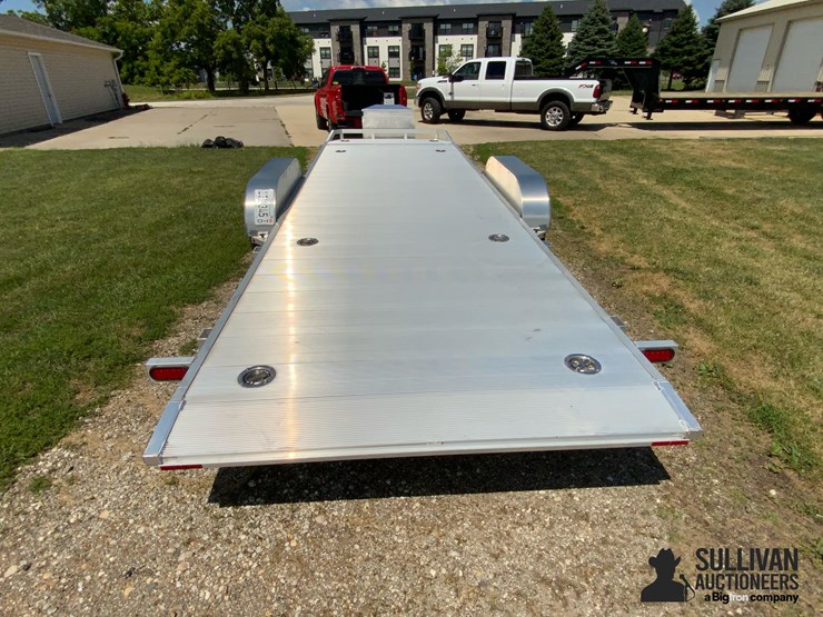 2024-aluma-8220-h-tilt-t/a-20’-tilt-deck-trailer-image-6