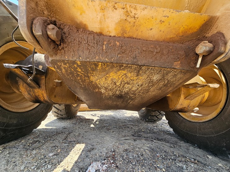 2002-caterpillar-12h-image-120