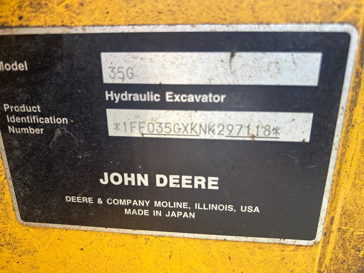 2021-deere-35g-image-11