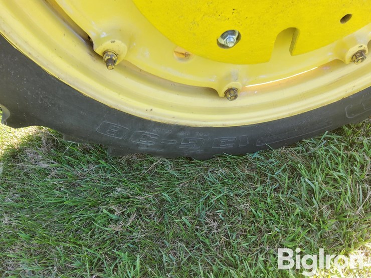 john-deere-630-image-18