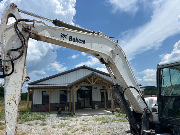 2017-bobcat-e85-image-16