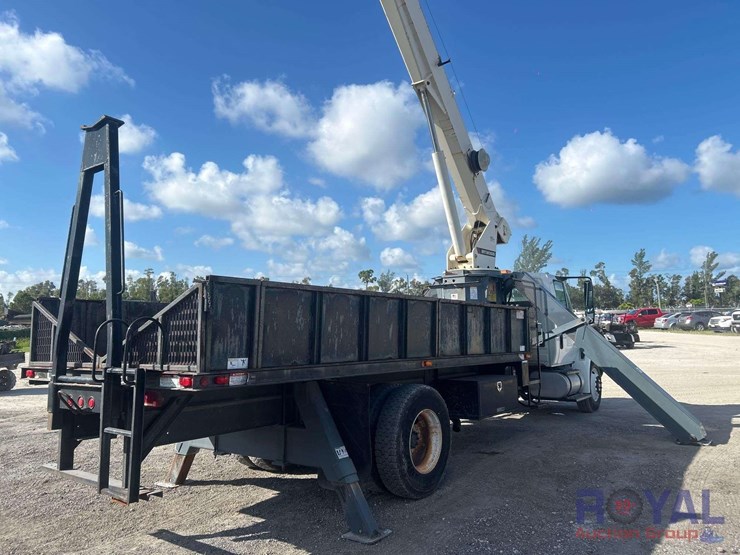 2014-international-durastar-4300-image-3