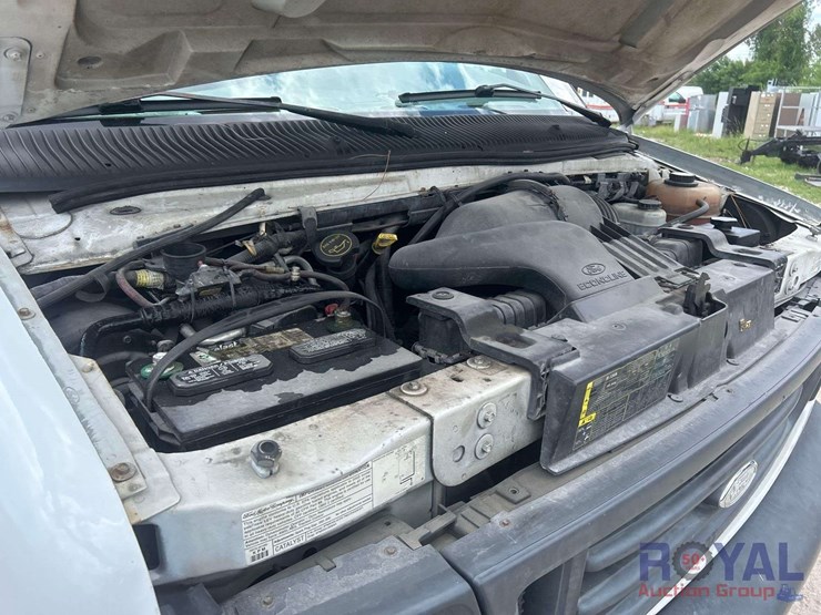 2003-ford-e350-image-14
