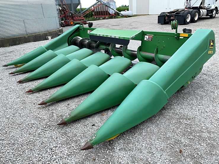 john-deere-693-image-17