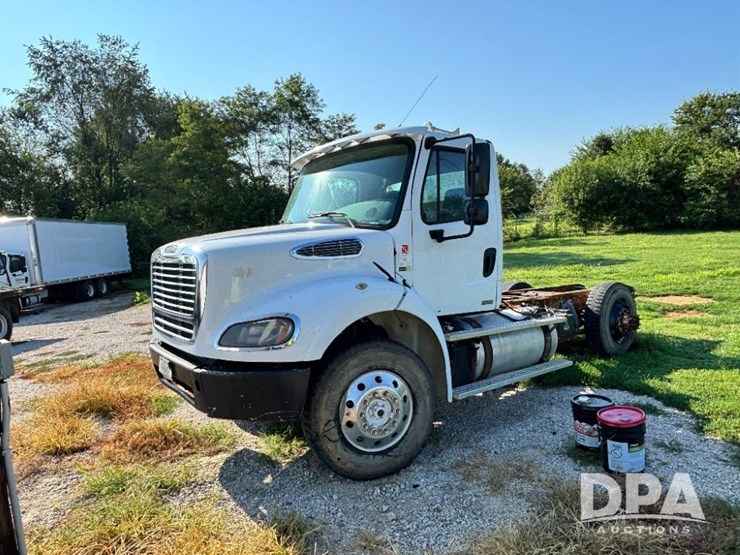 2011-freightliner-truck-(gp11247,-unit-115385)-image-13