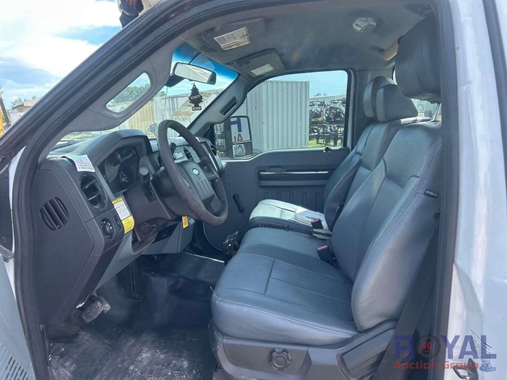 2014-ford-f550-image-7