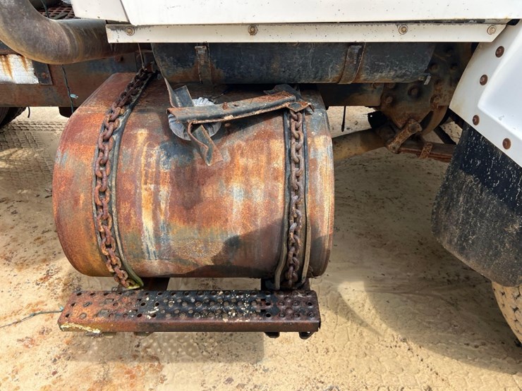 1995-ford-l8000-image-21