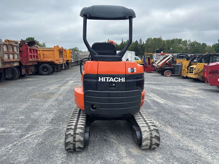 2004-hitachi-ex30u-image-4