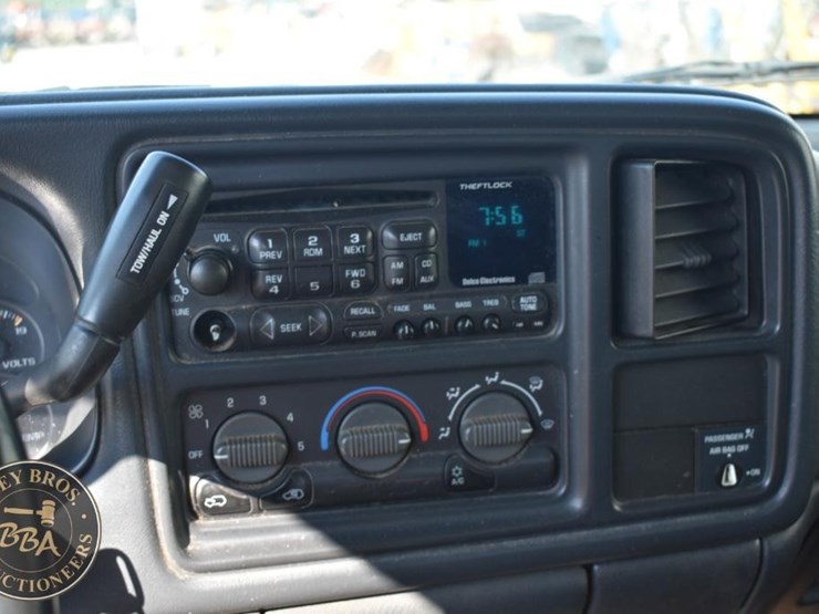 2002-gmc-sierra-2500hd-image-39