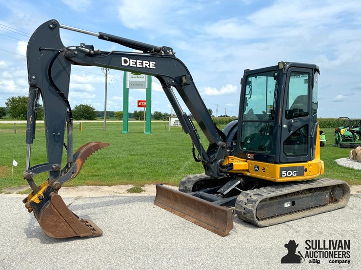 2019-deere-50g-image-1