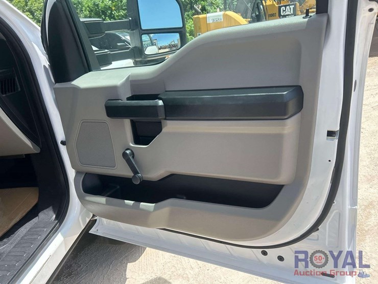 2017-ford-f450-image-37