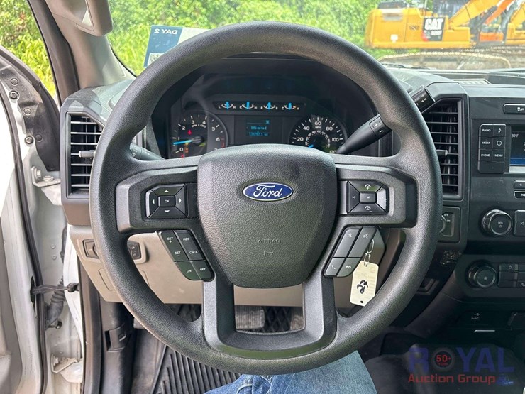 2017-ford-f150-image-8