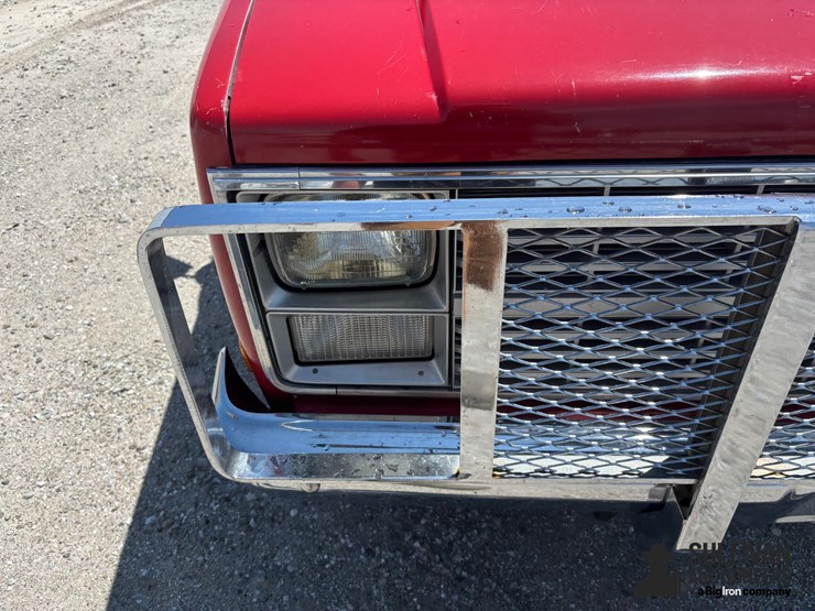 1984-chevrolet-custom-deluxe-20-image-11